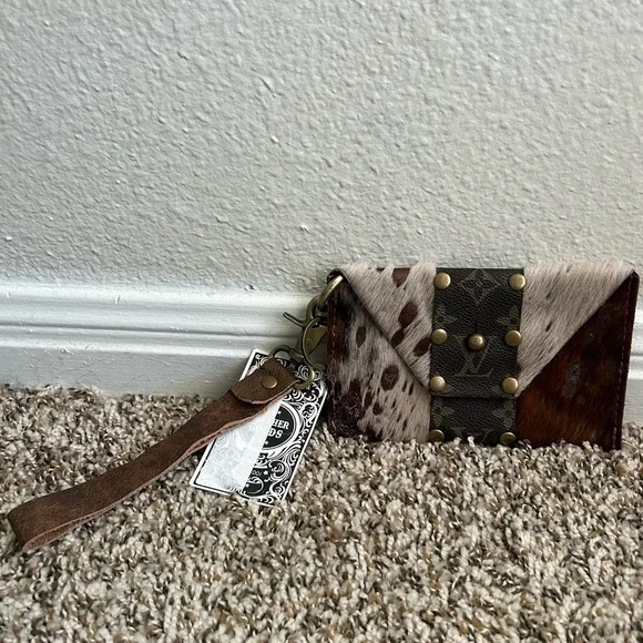 Brown Cowhide Wristlet with Gold Accents - Picture 5 of 5